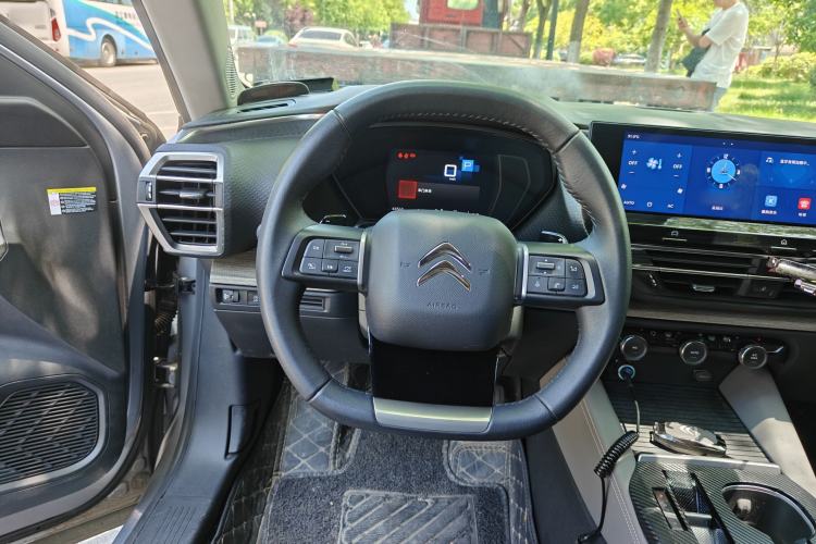 Used Citroen C5 X 2023 1.6T Enjoy the Extraordinary Center Console