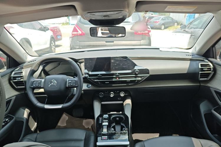 Used Citroen C5 X 2023 1.6T Enjoy the Extraordinary Center Console