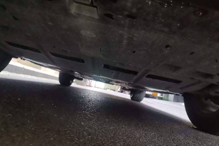 Used Citroen C5 X 2023 1.6T Extraordinary Power Chassis Front