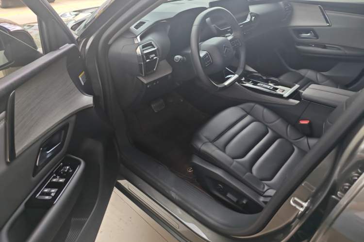 Used Citroen C5 X 2023 1.6T Extraordinary Power Driver Seat