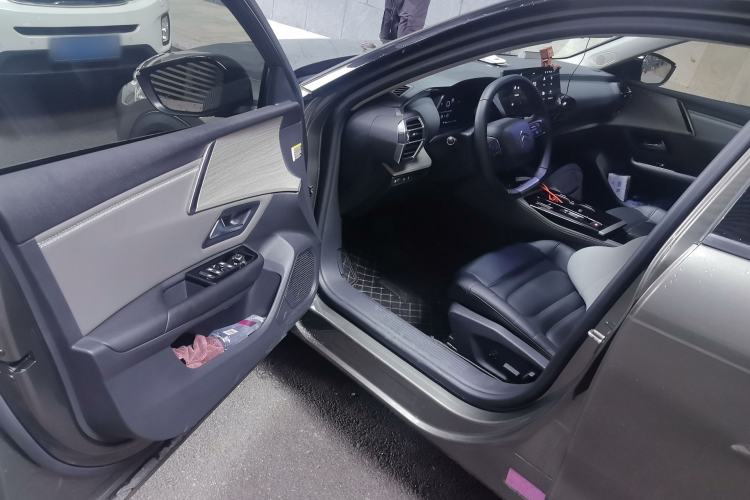 Used Citroen C5 X 2023 1.6T Extraordinary Power Driver Seat