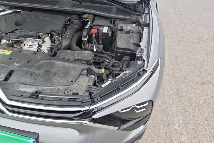 Used Citroen C5 X 2023 1.6T Enjoy the Extraordinary Engine Bay Left