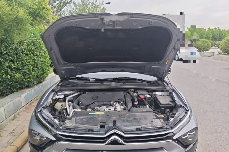 Used Citroen C5 X 2023 1.6T Enjoy the Extraordinary Engine Bay
