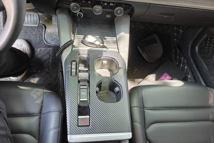 Used Citroen C5 X 2023 1.6T Enjoy the Extraordinary Gear Lever