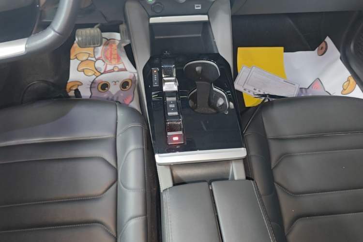 Used Citroen C5 X 2023 1.6T Enjoy the Extraordinary Gear Lever