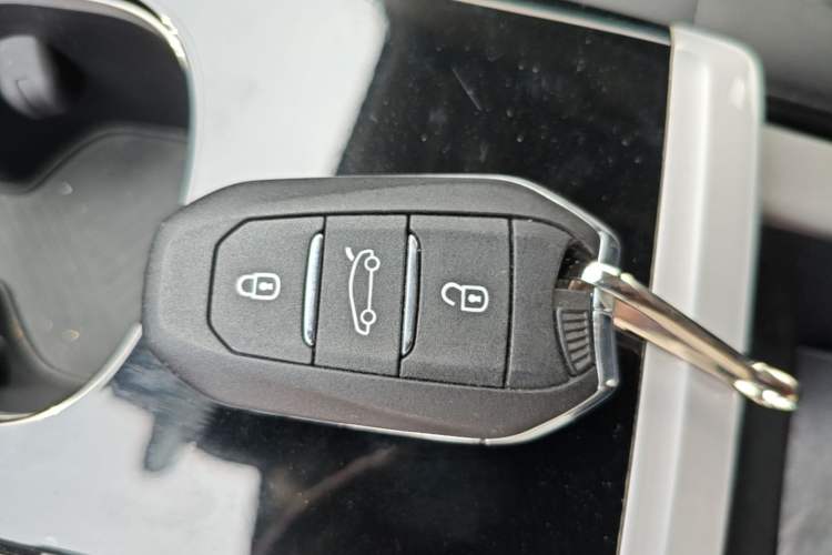 Used Citroen C5 X 2023 1.6T Enjoy the Extraordinary Interior 1