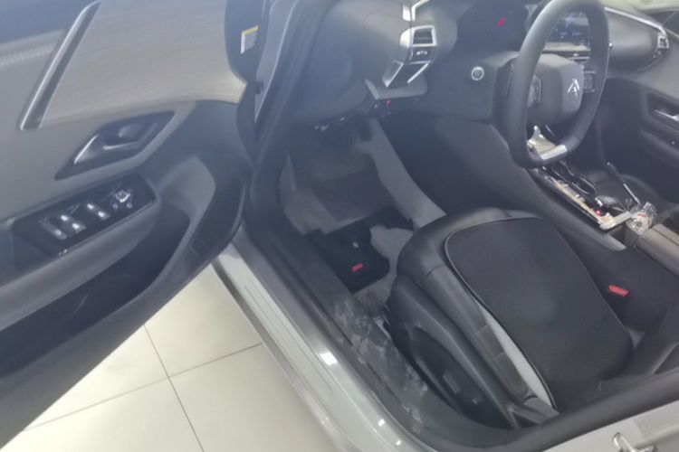 Used Citroen C5 X 2023 1.6T Enjoy the Extraordinary Interior 3