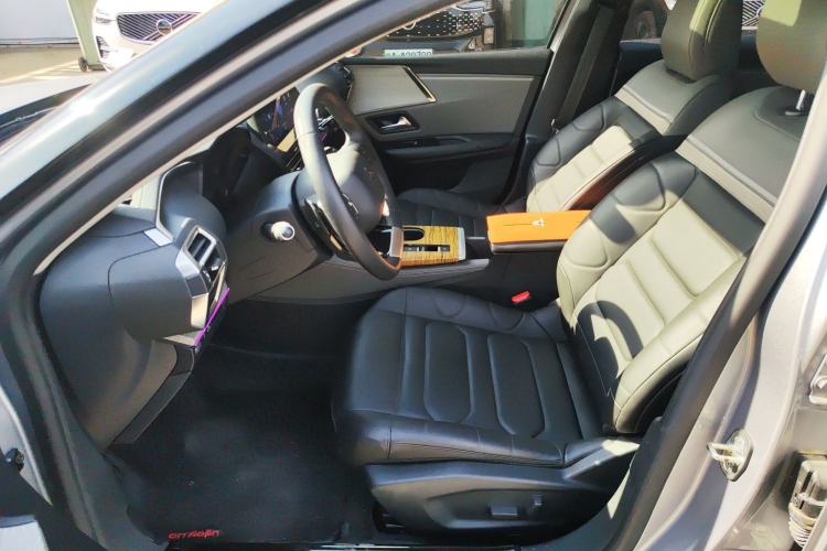 Used Citroen C5 X 2023 1.6T Enjoy the Extraordinary Left Front Seat