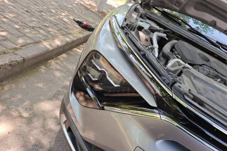 Used Citroen C5 X 2023 1.6T Enjoy the Extraordinary Right Front Headlight