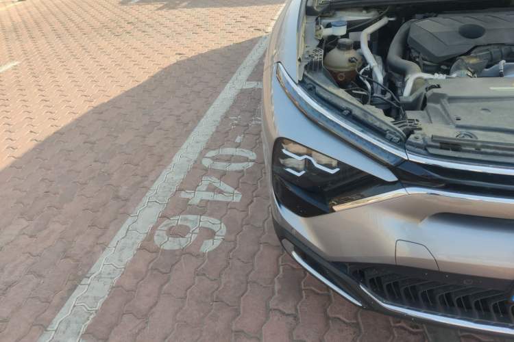 Used Citroen C5 X 2023 1.6T Extraordinary Power Right Front Headlight