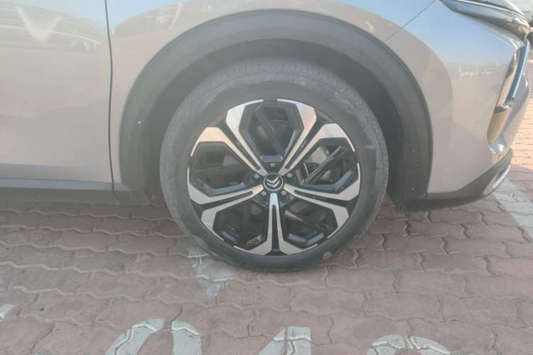 Used Citroen C5 X 2023 1.6T Extraordinary Power Right Front Wheel Hub