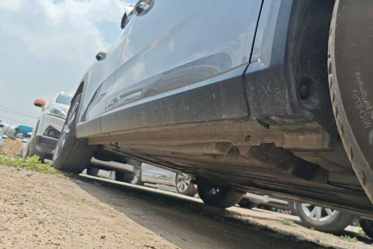 Used Citroen C5 X 2023 1.6T Enjoy the Extraordinary Right Side Sill