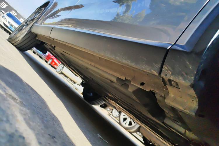 Used Citroen C5 X 2023 1.6T Enjoy the Extraordinary Right Side Sill