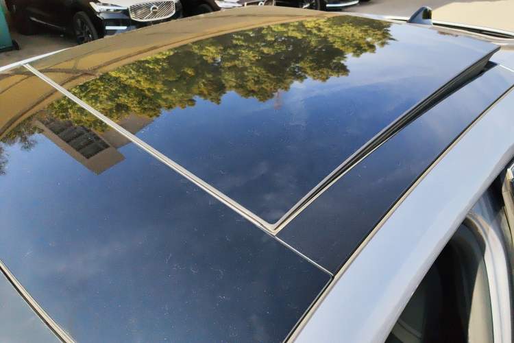 Used Citroen C5 X 2023 1.6T Enjoy the Extraordinary Roof