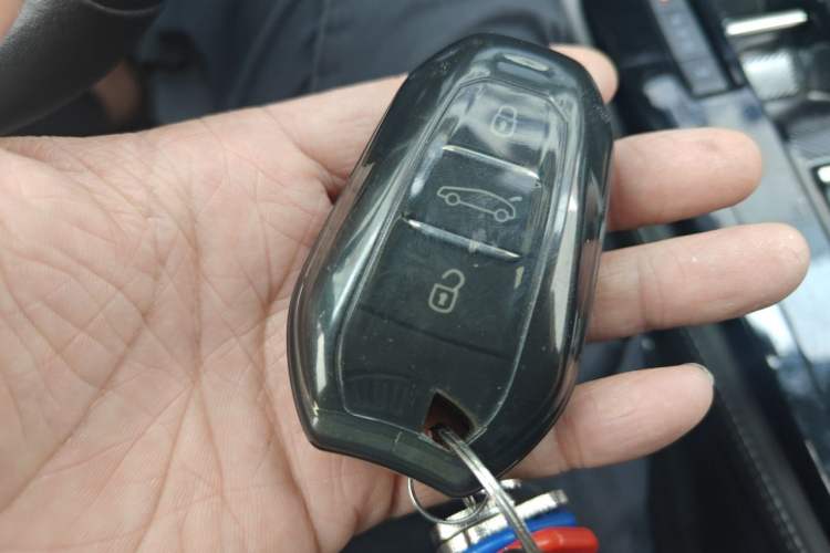 Used Citroen C5 X 2023 1.6T Enjoy the Extraordinary Vehicle Key
