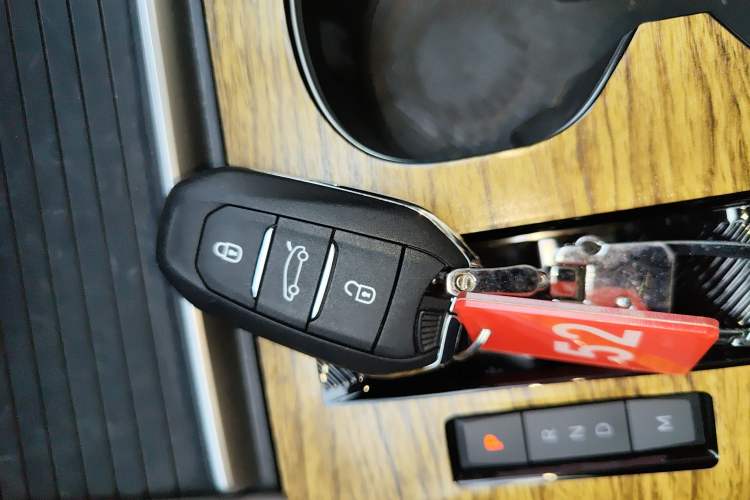 Used Citroen C5 X 2023 1.6T Enjoy the Extraordinary Vehicle Key