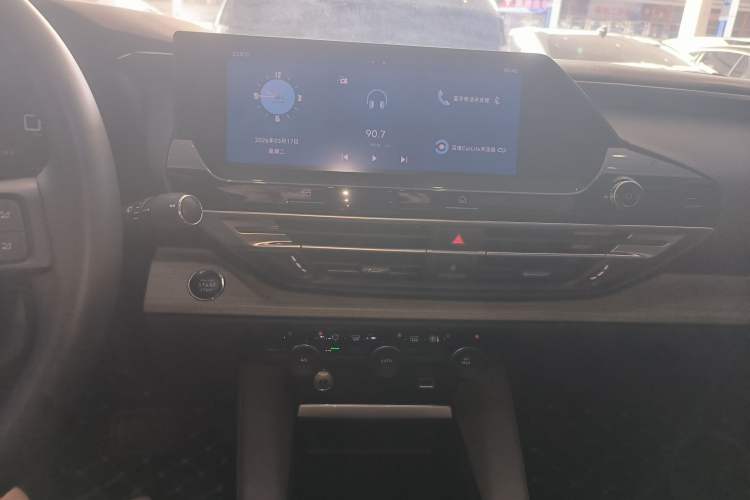 Used Citroen C5 X 2023 1.6T Enjoy the Extraordinary Audio And AC Panel