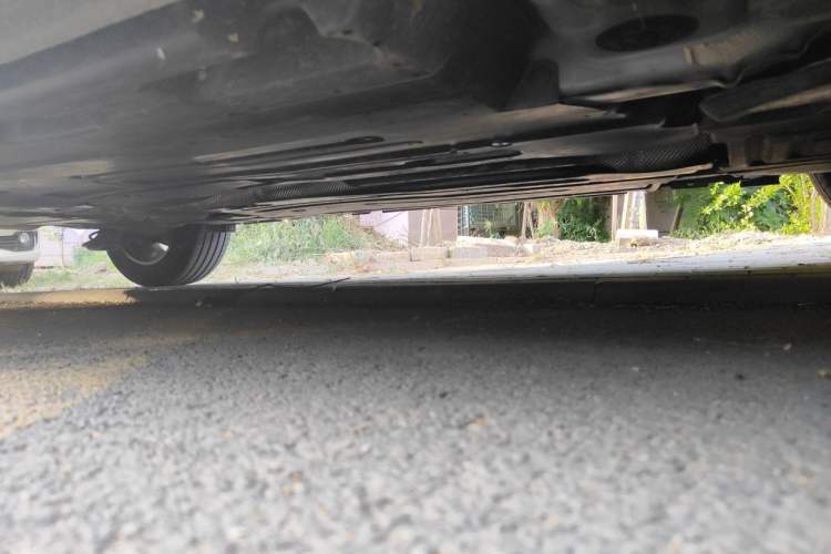 Used Citroen C5 X 2023 1.6T Extraordinary Power Chassis Front Right