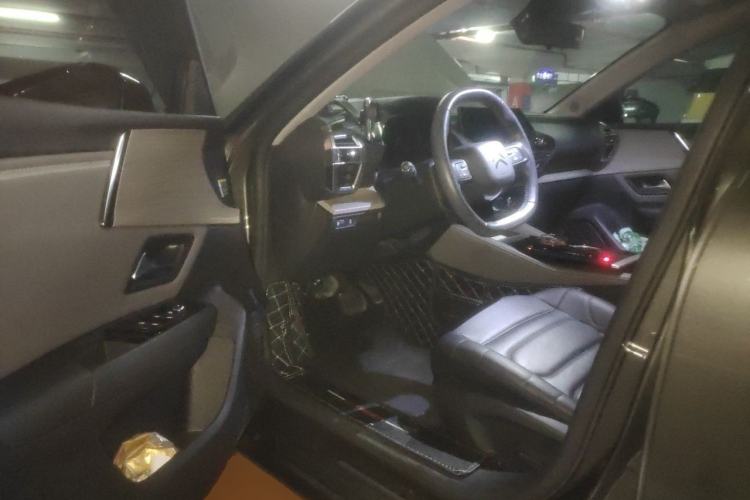 Used Citroen C5 X 2023 1.6T Enjoy the Extraordinary Driver Seat