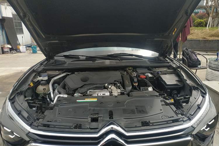 Used Citroen C5 X 2023 1.6T Enjoy the Extraordinary Engine Bay