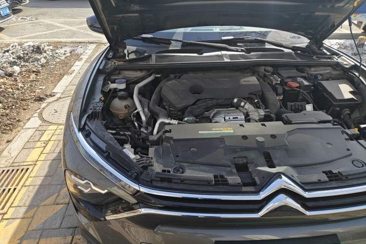 Used Citroen C5 X 2023 1.6T Enjoy the Extraordinary Engine Bay Right