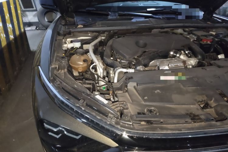 Used Citroen C5 X 2023 1.6T Extraordinary Power Engine Bay Right