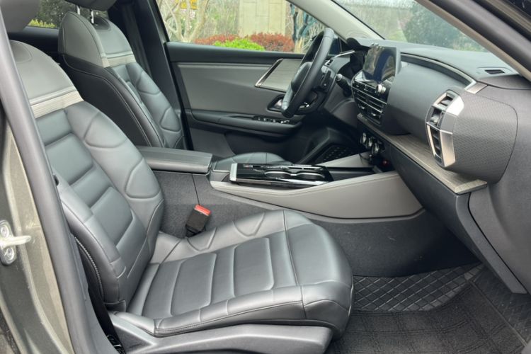 Used Citroen C5 X 2023 1.6T Enjoy the Extraordinary Right Front Seat