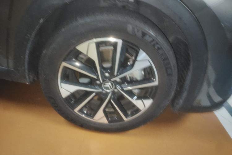 Used Citroen C5 X 2023 1.6T Enjoy the Extraordinary Right Front Wheel Hub