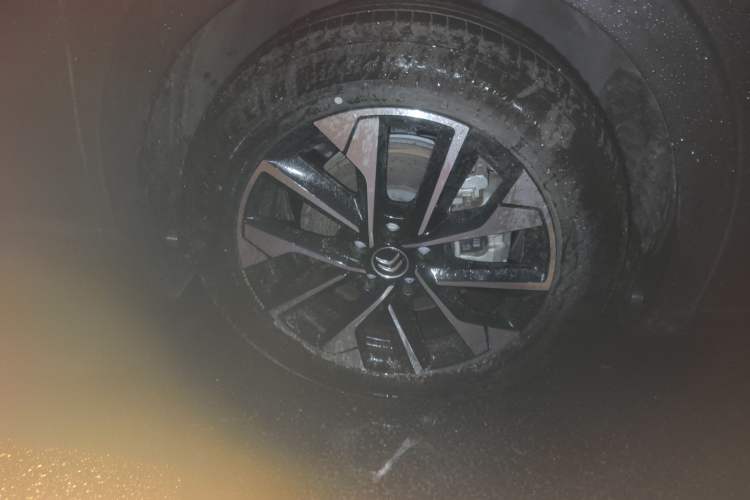 Used Citroen C5 X 2023 1.6T Extraordinary Power Right Front Wheel Hub