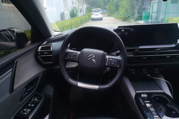 Used Citroen C5 X 2023 1.6T Extraordinary Power Steering Wheel