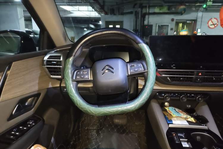 Used Citroen C5 X 2023 1.6T Extraordinary Power Steering Wheel