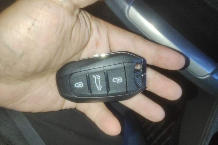 Used Citroen C5 X 2023 1.6T Enjoy the Extraordinary Vehicle Key