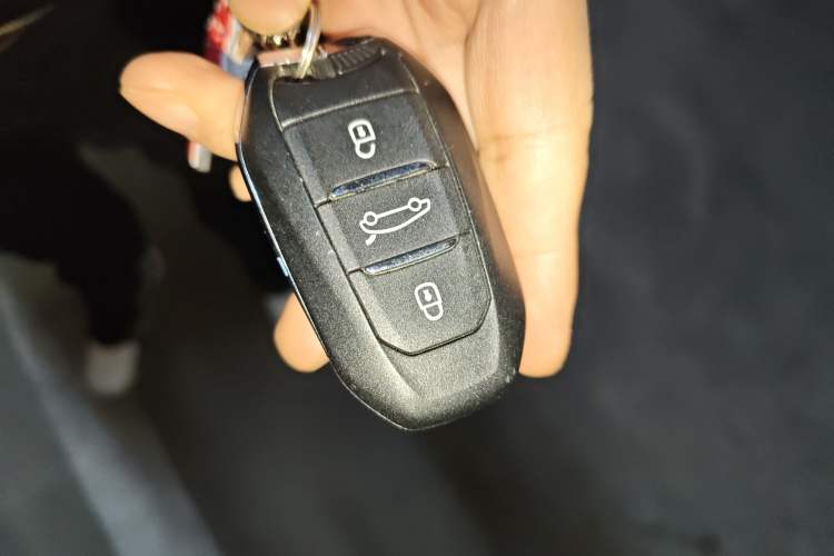 Used Citroen C5 X 2023 1.6T Extraordinary Power Vehicle Key