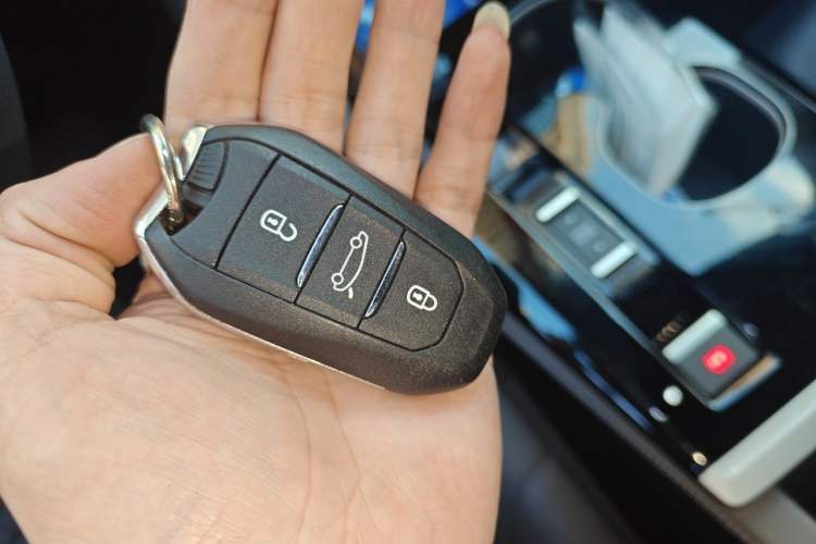Used Citroen C5 X 2023 1.6T Extraordinary Power Vehicle Key