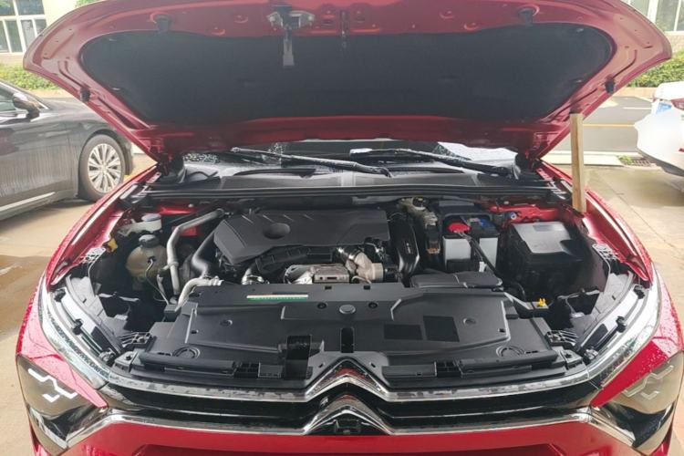 Used Citroen C5 X 2023 1.6T Flagship Edition Engine Bay