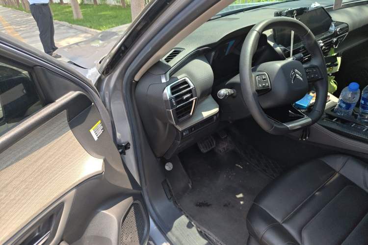 Used Citroen C5 X 2023 1.6T Enjoy the Extraordinary Driver Seat