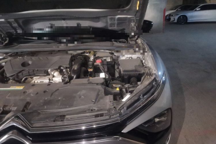 Used Citroen C5 X 2023 1.6T Enjoy the Extraordinary Engine Bay Left