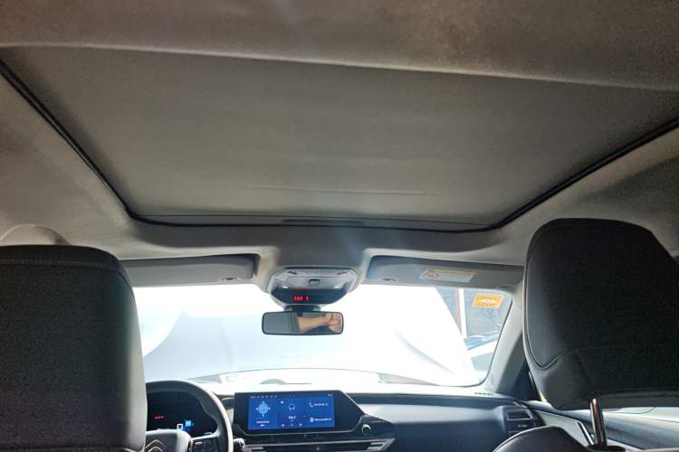 Used Citroen C5 X 2023 1.6T Enjoy the Extraordinary Headliner
