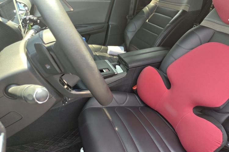 Used Citroen C5 X 2023 1.6T Enjoy the Extraordinary Left Front Seat