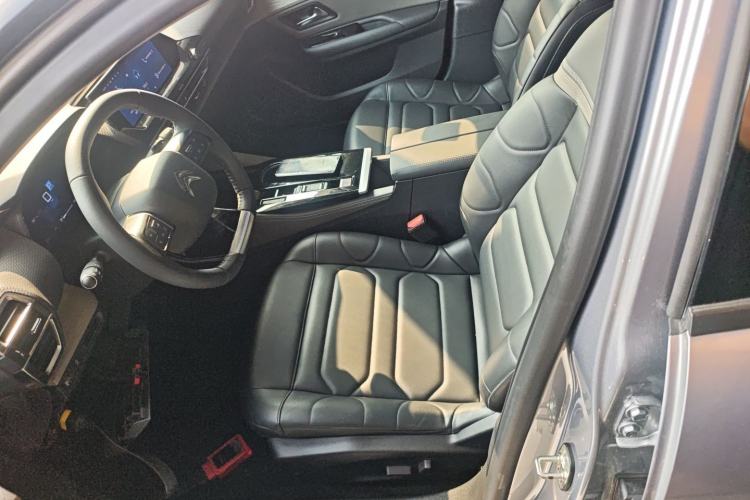 Used Citroen C5 X 2023 1.6T Enjoy the Extraordinary Left Front Seat