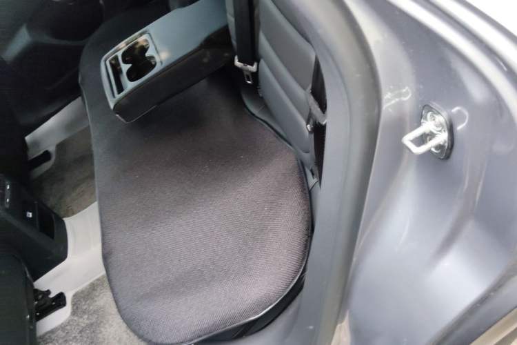 Used Citroen C5 X 2023 1.6T Enjoy the Extraordinary Left Rear Seat