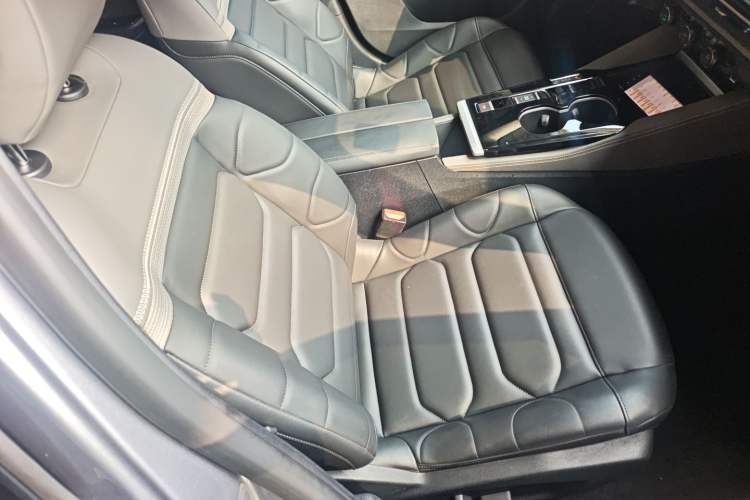 Used Citroen C5 X 2023 1.6T Enjoy the Extraordinary Right Front Seat