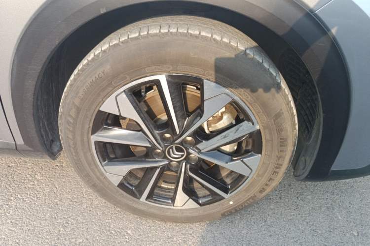 Used Citroen C5 X 2023 1.6T Extraordinary Power Right Front Wheel Hub