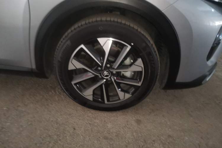 Used Citroen C5 X 2023 1.6T Enjoy the Extraordinary Right Front Wheel Hub