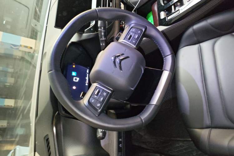Used Citroen C5 X 2023 1.6T Extraordinary Power Steering Wheel