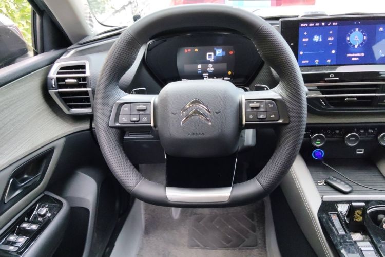 Used Citroen C5 X 2023 1.6T Enjoy the Extraordinary Steering Wheel