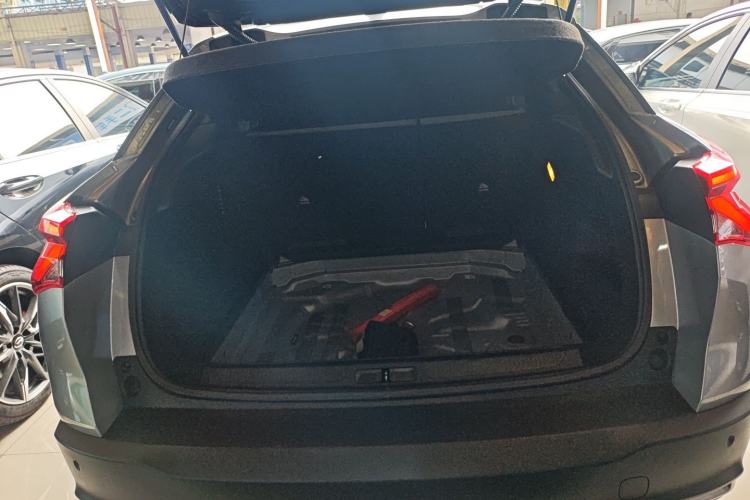 Used Citroen C5 X 2023 1.6T Enjoy the Extraordinary Trunk