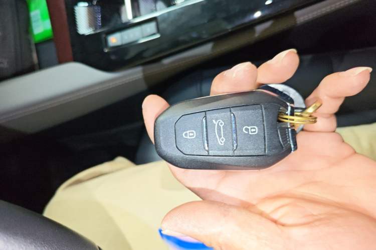 Used Citroen C5 X 2023 1.6T Extraordinary Power Vehicle Key