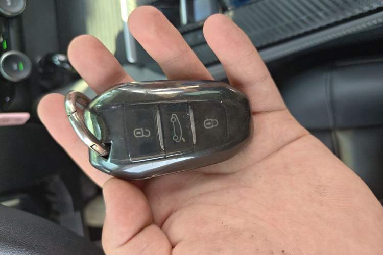 Used Citroen C5 X 2023 1.6T Enjoy the Extraordinary Vehicle Key