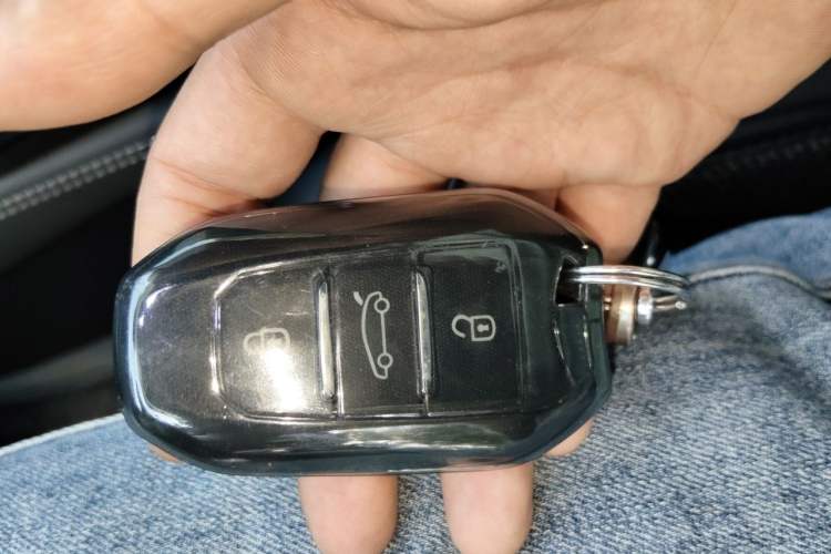 Used Citroen C5 X 2023 1.6T Enjoy the Extraordinary Vehicle Key